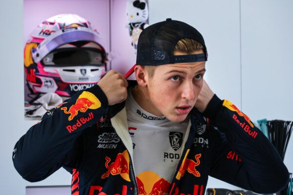 Liam Lawson #15 Team Mugen, during round four of the Japanese Super Formula Championship at Autopolis, on May 19-21, 2023. // Dutch Photo Agency / Red Bull Content Pool // SI202305200167 // Usage for editorial use only //