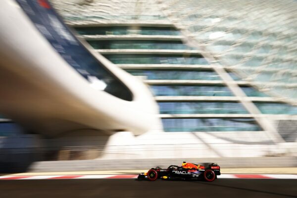 fp1_yas_island_abu_dhabi_liam_lawson_14