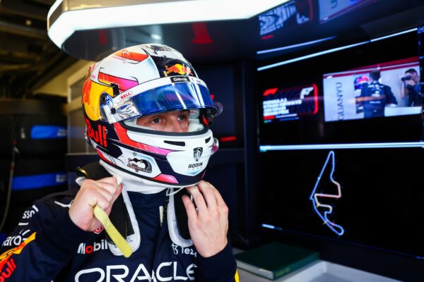 fp1_yas_island_abu_dhabi_liam_lawson_5