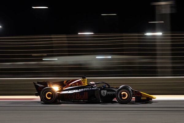 Liam Lawson #5 Carlin, during the pre-season test of the FIA Formula 2 Championship at Bahrain International Circuit, in Bahrain on March 2 - 4, 2022. // Dutch Photo Agency / Red Bull Content Pool // SI202203040073 // Usage for editorial use only //