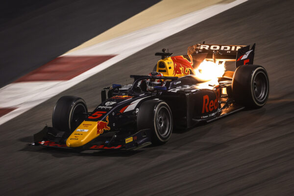 liam_lawson_bahrain_pre_season_testing_web_3