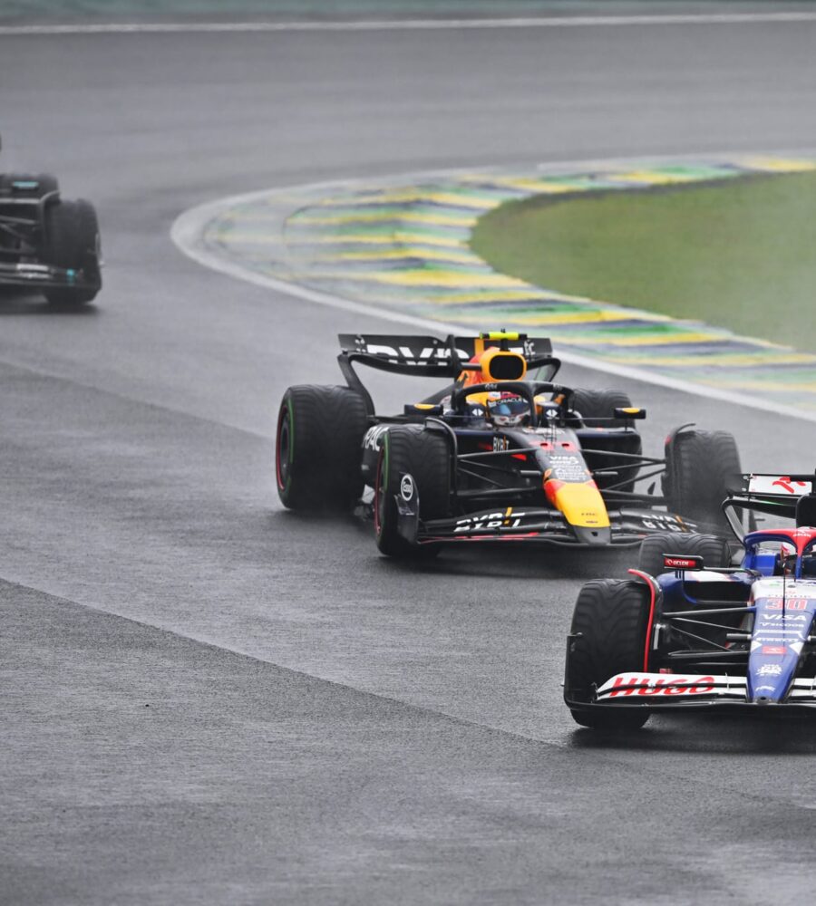 liam_lawson_f1_driver_brazil_november_1_3_redbull_23