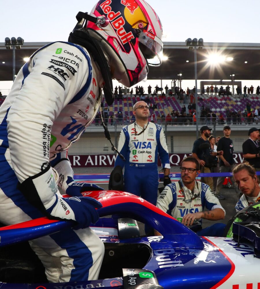 liam_lawson_f1_driver_qatar_november_december_29_01_redbull_10