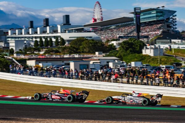 liam_lawson_racing_sf_suzuka_2023_9